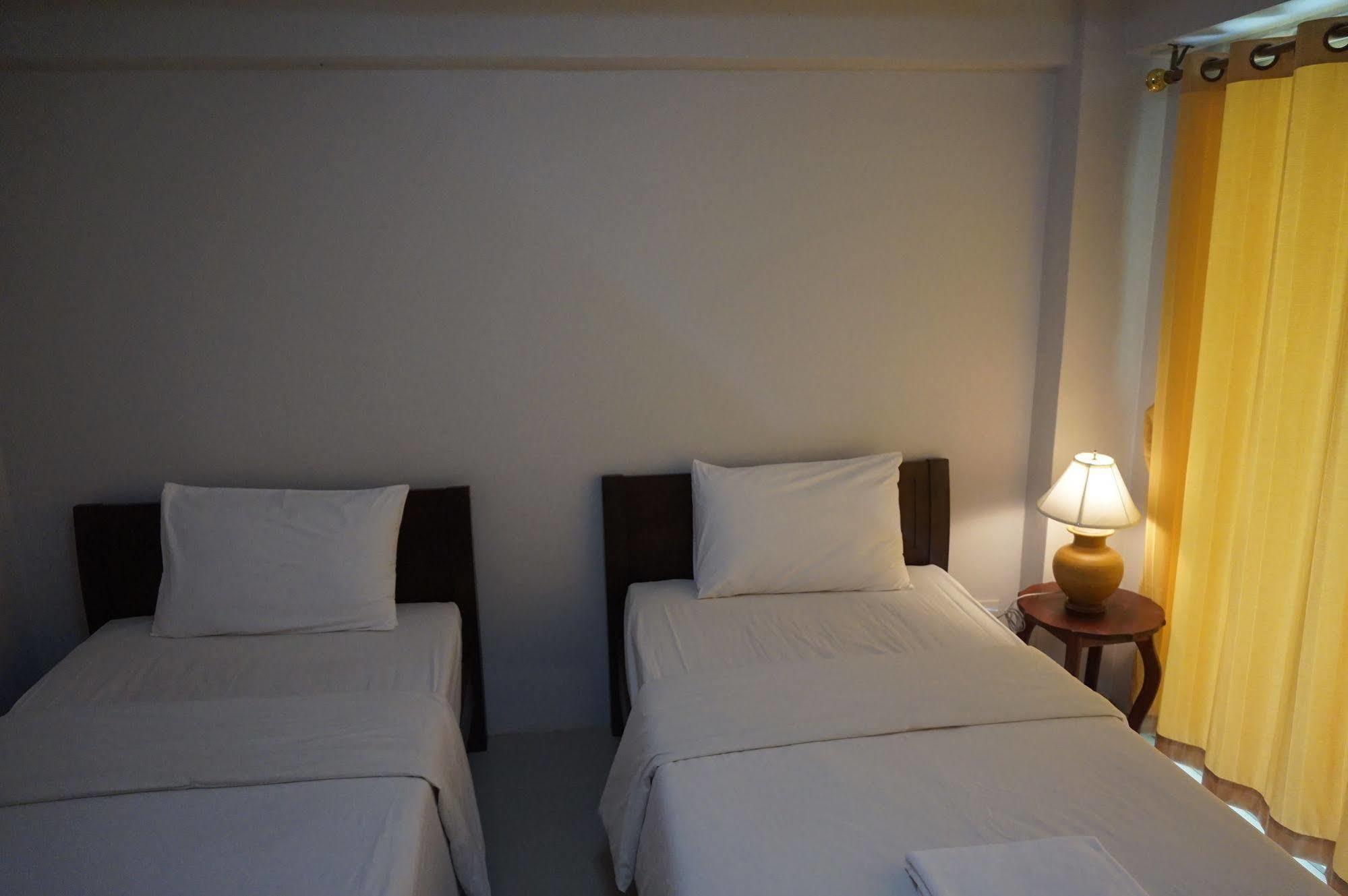 Hotel Banana Park Nakhonratchasima Exterior foto
